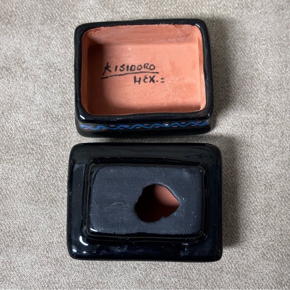 Hand Painted Ceramic Mexico Clay Jewelry Box Mexican Artisan-Signed - Picture 5 of 8